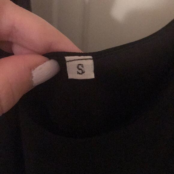 Little black dress cold shoulder size small - Picture 5 of 7